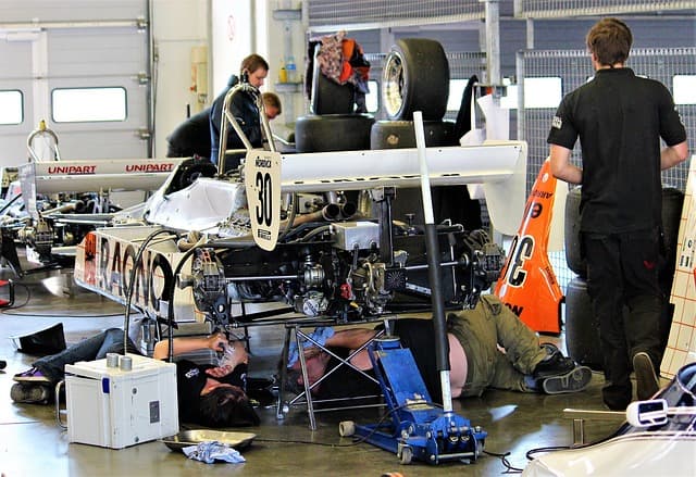¿Cómo las Leyendas de la F1 Cambiaron el Automovilismo?